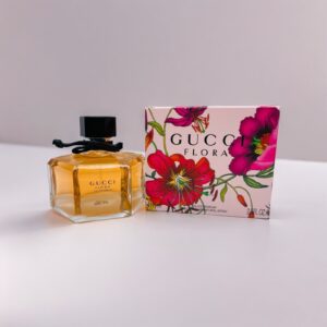 GUCCI Flora Perfume.